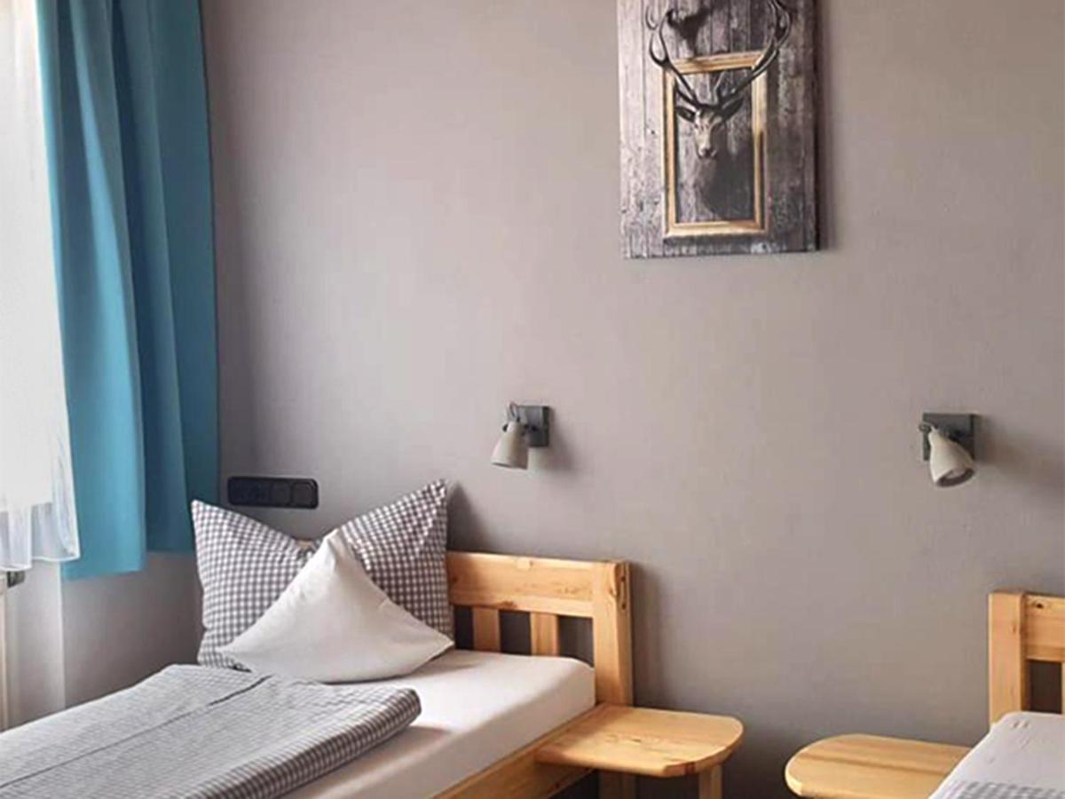 Pension Zum Krug, Messe Muenchen Hergolding Ngoại thất bức ảnh