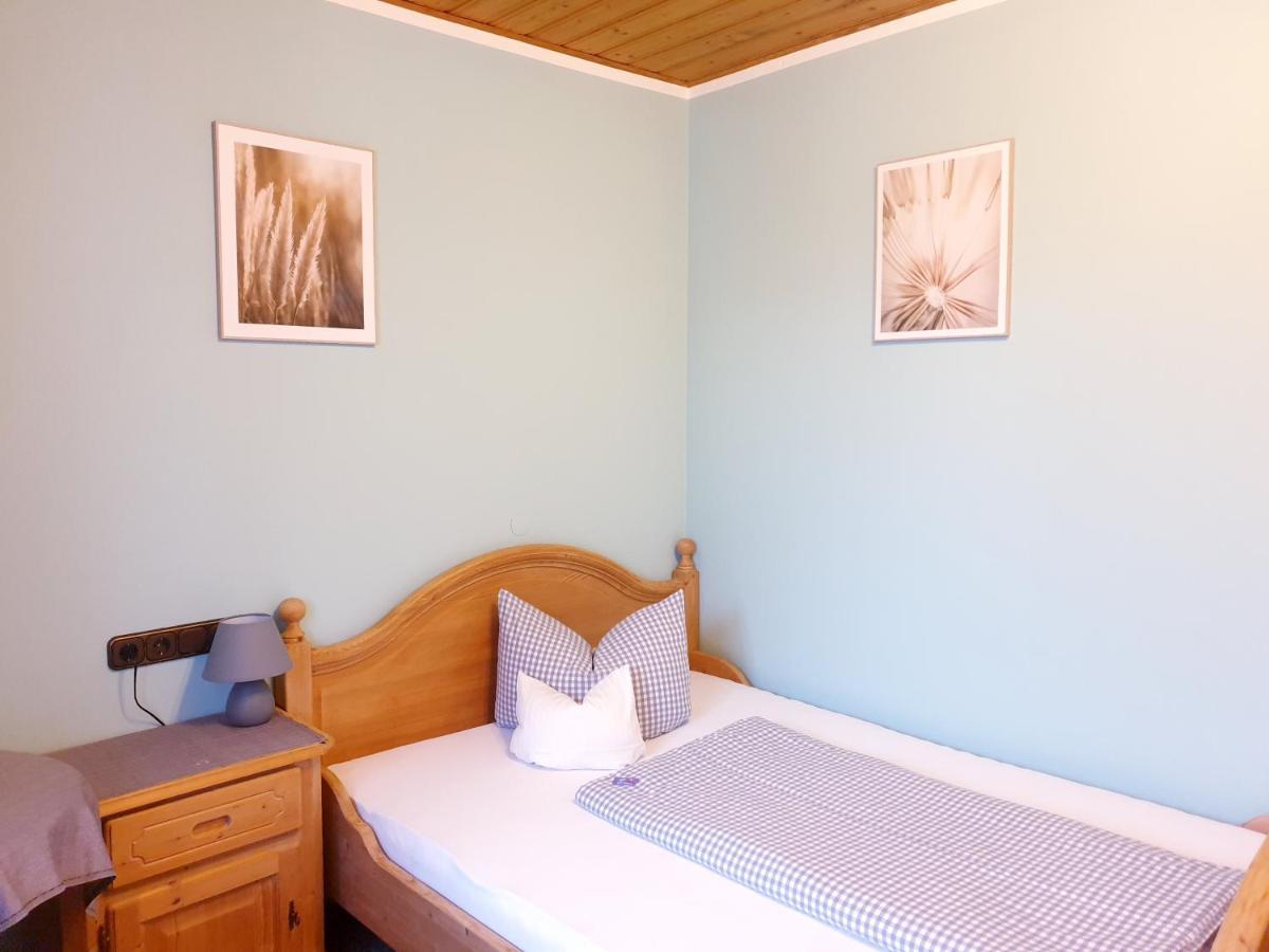 Pension Zum Krug, Messe Muenchen Hergolding Ngoại thất bức ảnh